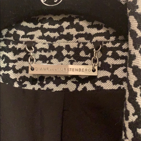 DVF Coat - Picture 5 of 8